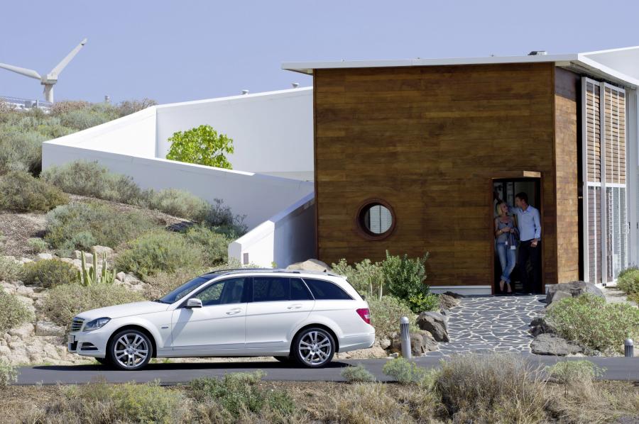  Mercedes-Benz C-Class Estate 2011 года  (фото 14 из 26)
